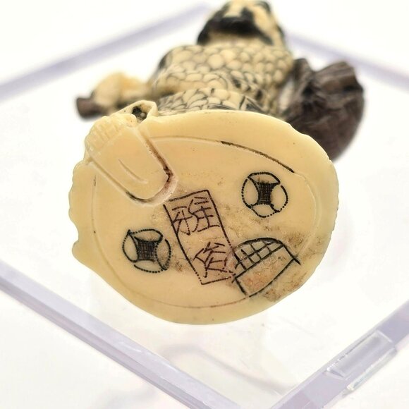 Antique Japanese Netsuke Figurine Sage Man With Basket Carved Resin JE153 - Picture 9 of 9